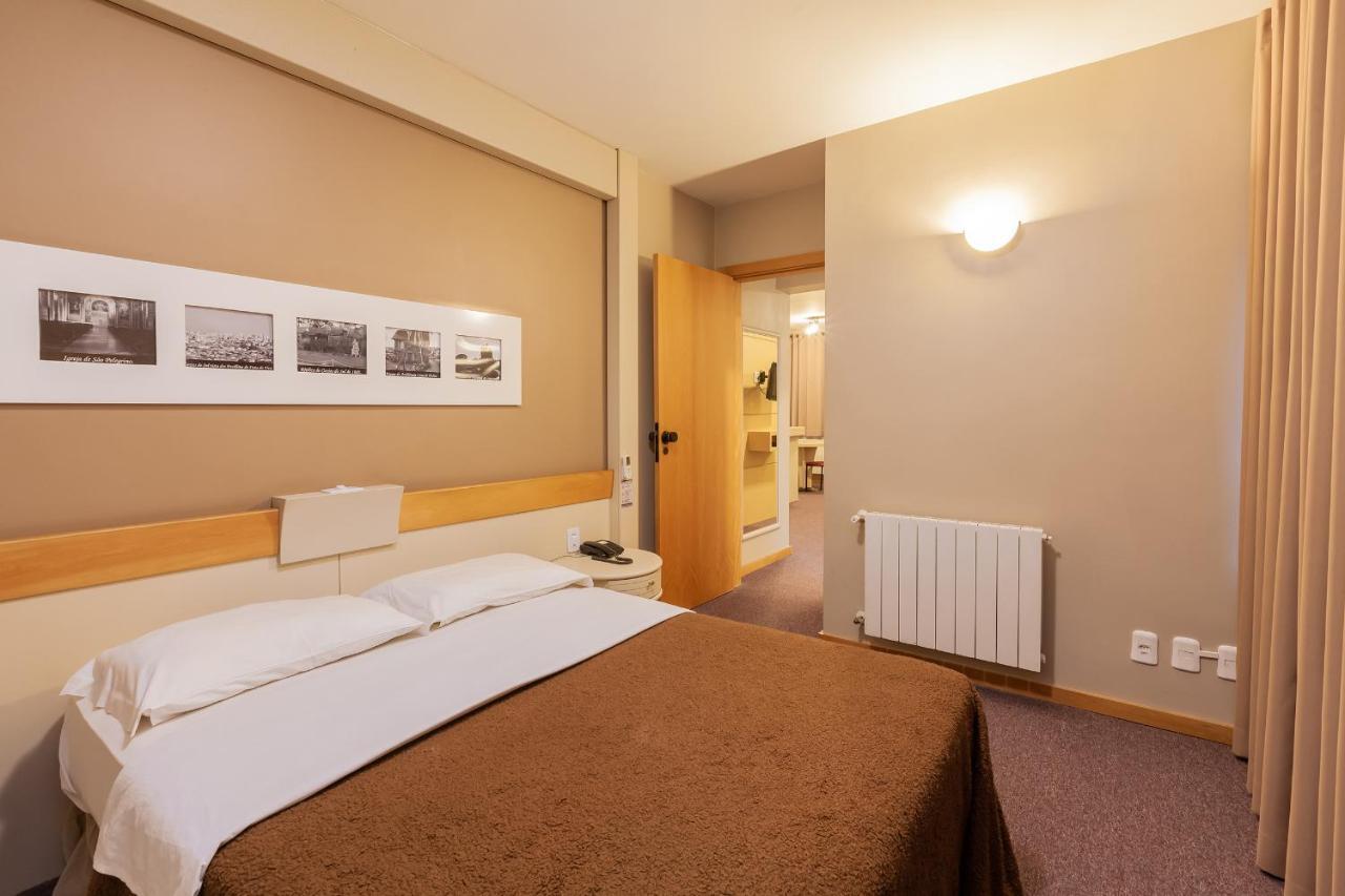 Tri Hotel & Flat Caxias Caxias do Sul Bagian luar foto